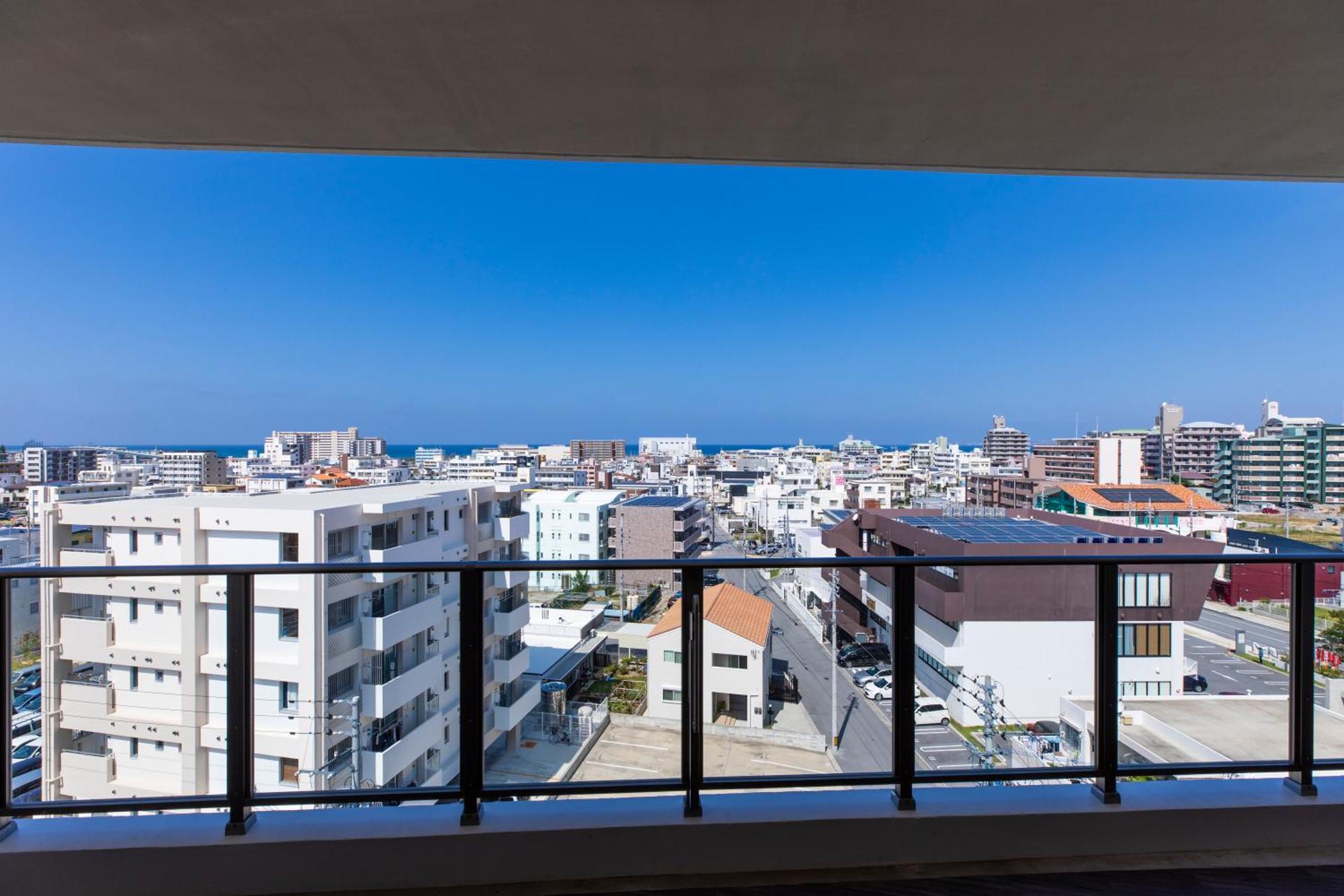 Rizo Zaizen Hotel Ginowan Exterior foto